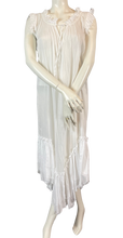 Charger l'image dans la galerie, Superbe robe Jean Paul Gaultier et son crop top assorti taille 36
