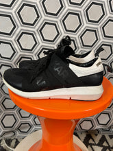 Charger l&#39;image dans la galerie, Sneakers Karl Lagerfeld pointure 37
