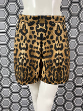 Charger l&#39;image dans la galerie, Short léopard Giambattista Valli taille 36
