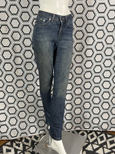 Charger l&#39;image dans la galerie, Jeans bleu Gucci taille 34
