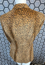 Charger l&#39;image dans la galerie, Blazer Léopard Versace taille 40
