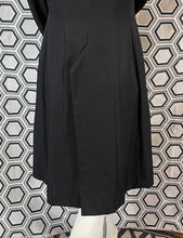 Charger l'image dans la galerie, Superbe manteau Yohji Yamamoto taille 36
