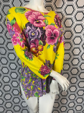 Charger l&#39;image dans la galerie, Haut Versace jeans couture taille 40
