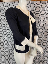 Charger l&#39;image dans la galerie, Cardigan Prada taille 36
