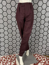 Charger l'image dans la galerie, Pantalon à pinces vintage Thierry Mugler lie de vin taille 42
