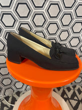 Charger l&#39;image dans la galerie, Mocassins Prada pointure 39
