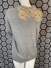 Charger l&#39;image dans la galerie, Cardigan Manoush brodé taille 40
