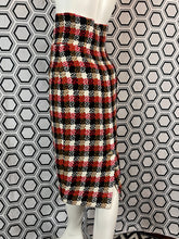 Charger l'image dans la galerie, Superbe jupe taille haute Chanel taille 40
