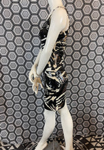 Charger l'image dans la galerie, Superbe robe à sequins Blacktie Oleg Cassini taille 38
