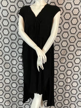 Charger l&#39;image dans la galerie, Robe / tunique Tsumori Chisato taille 38
