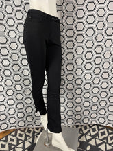 Charger l&#39;image dans la galerie, Pantalon noir Moncler taille 36
