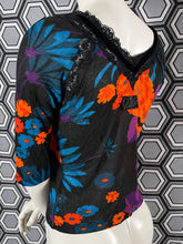 Charger l&#39;image dans la galerie, Haut Dolce &amp; Gabbana fleurs taille 36
