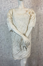 Charger l&#39;image dans la galerie, Robe Issey Miyake taille 40
