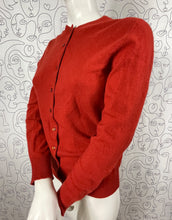 Charger l&#39;image dans la galerie, Gilet Hawico cachemire taille 38
