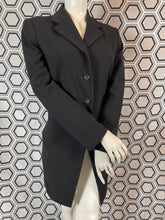 Charger l'image dans la galerie, Veste Issey Miyake taille 36

