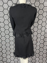Charger l'image dans la galerie, Tailleur Moschino Cheap and chic taille 38
