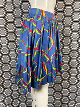 Charger l'image dans la galerie, Superbe jupe asymétrique Yves Saint Laurent rive gauche 1991 taille 38
