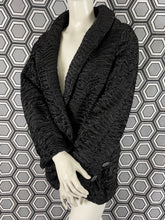 Charger l'image dans la galerie, Ensemble Chantal Thomass en astrakan vintage taille 36
