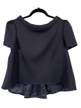 Charger l&#39;image dans la galerie, Haut bleu marine Prada taille 42
