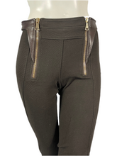 Charger l&#39;image dans la galerie, Pantalon Givenchy empiècement cuir taille 36
