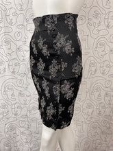 Charger l&#39;image dans la galerie, Jupe Chantal Thomass taille 38
