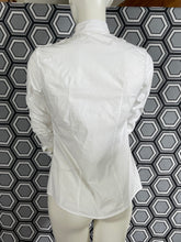 Charger l&#39;image dans la galerie, Chemise dentelle Anne Fontaine taille 36
