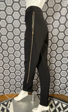 Charger l'image dans la galerie, Superbe pantalon Céline neuf avec étiquette taille 36
