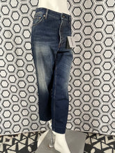 Charger l&#39;image dans la galerie, Jeans Balenciaga neuf taille 34
