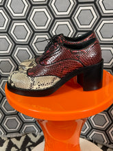 Charger l'image dans la galerie, Sublimes Chaussures en python Miu Miu pointure 36

