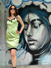 Charger l'image dans la galerie, Superbe et rare robe Thierry  Mugler taille 40
