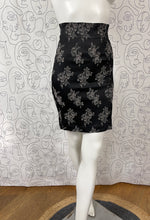 Charger l&#39;image dans la galerie, Jupe Chantal Thomass taille 38
