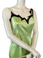 Charger l'image dans la galerie, Superbe et rare robe Thierry  Mugler taille 40
