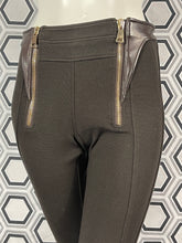 Charger l&#39;image dans la galerie, Pantalon Givenchy empiècement cuir taille 36

