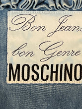Charger l'image dans la galerie, Veste en jeans Moschino taille 40
