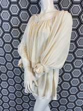Charger l&#39;image dans la galerie, Blouse Christian Dior taille 38
