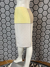 Charger l&#39;image dans la galerie, Jupe en soie Paul Smith taille 36
