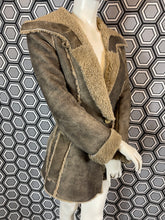 Charger l&#39;image dans la galerie, Peau lainée Vivienne Westwood Red label taille 36
