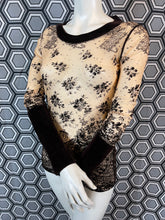 Charger l&#39;image dans la galerie, Haut en mesh Jean Paul Gaultier taille 38
