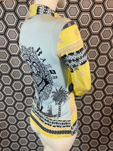 Charger l&#39;image dans la galerie, Gilet Christian Lacroix taille 40
