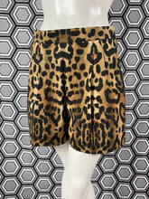 Charger l&#39;image dans la galerie, Short léopard Giambattista Valli taille 36
