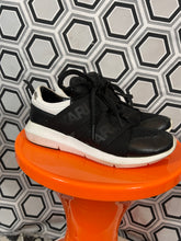 Charger l&#39;image dans la galerie, Sneakers Karl Lagerfeld pointure 37
