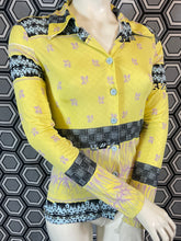 Charger l&#39;image dans la galerie, Gilet Christian Lacroix taille 40
