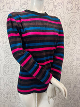 Charger l'image dans la galerie, Sweat velours Yves Saint Laurent taille 38
