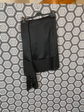 Charger l&#39;image dans la galerie, Jupe asymétrique Céline taille 38
