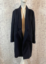 Charger l&#39;image dans la galerie, Manteau hôtel particulier taille 38
