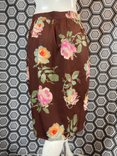 Charger l&#39;image dans la galerie, Jupe à fleurs Ungaro taille 38
