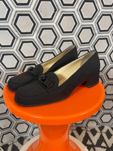 Charger l&#39;image dans la galerie, Mocassins Prada pointure 39
