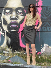 Charger l&#39;image dans la galerie, Rare !! Gilet Jean Paul Gaultier taille 36
