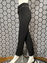 Charger l'image dans la galerie, Superbe pantalon Gucci taille 34
