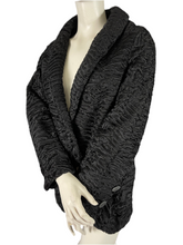 Charger l'image dans la galerie, Ensemble Chantal Thomass en astrakan vintage taille 36
